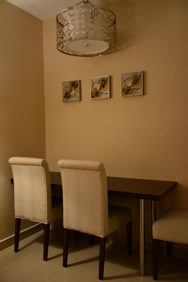 Home Inn Hotel Suites Khobar Bagian luar foto