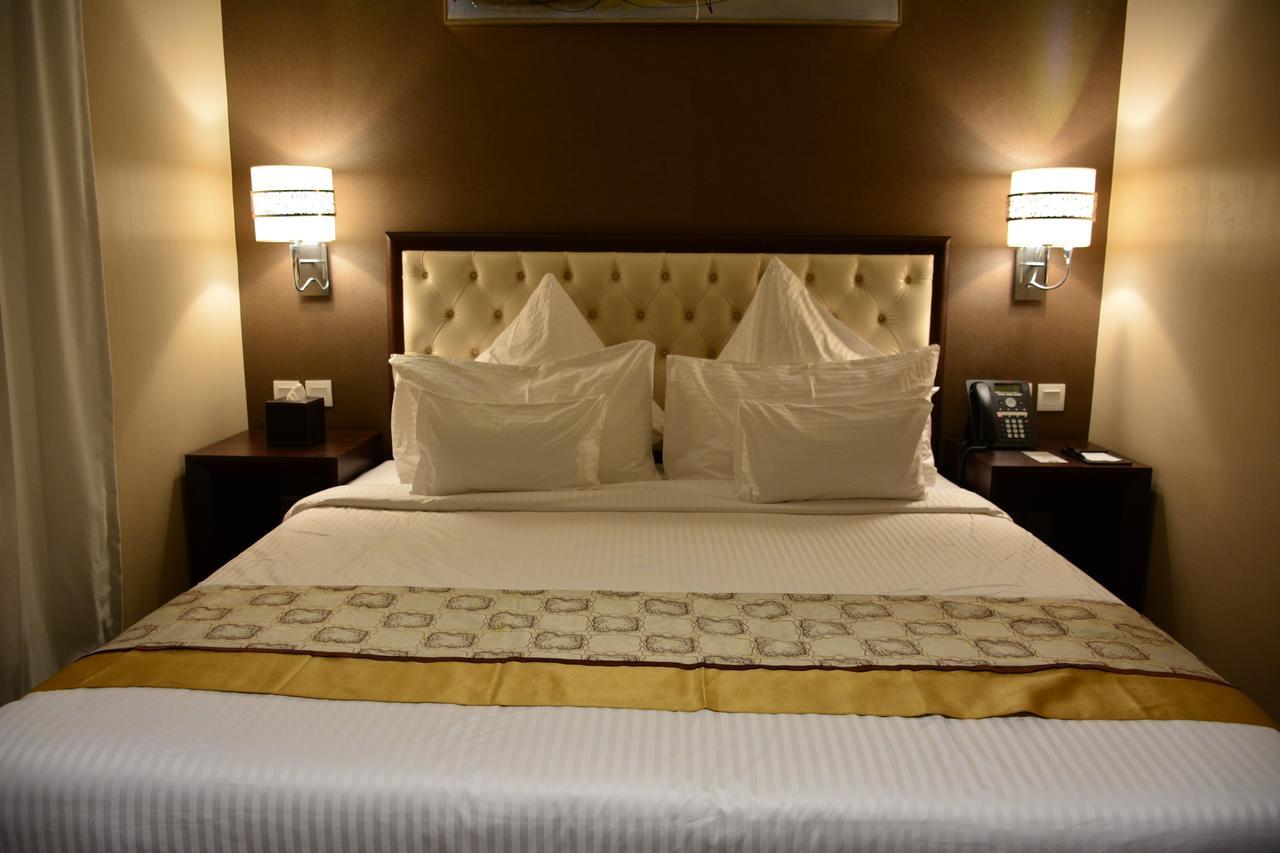 Home Inn Hotel Suites Khobar Bagian luar foto