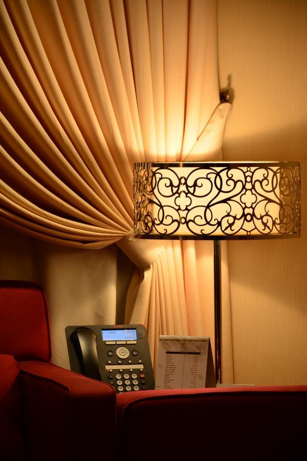 Home Inn Hotel Suites Khobar Bagian luar foto