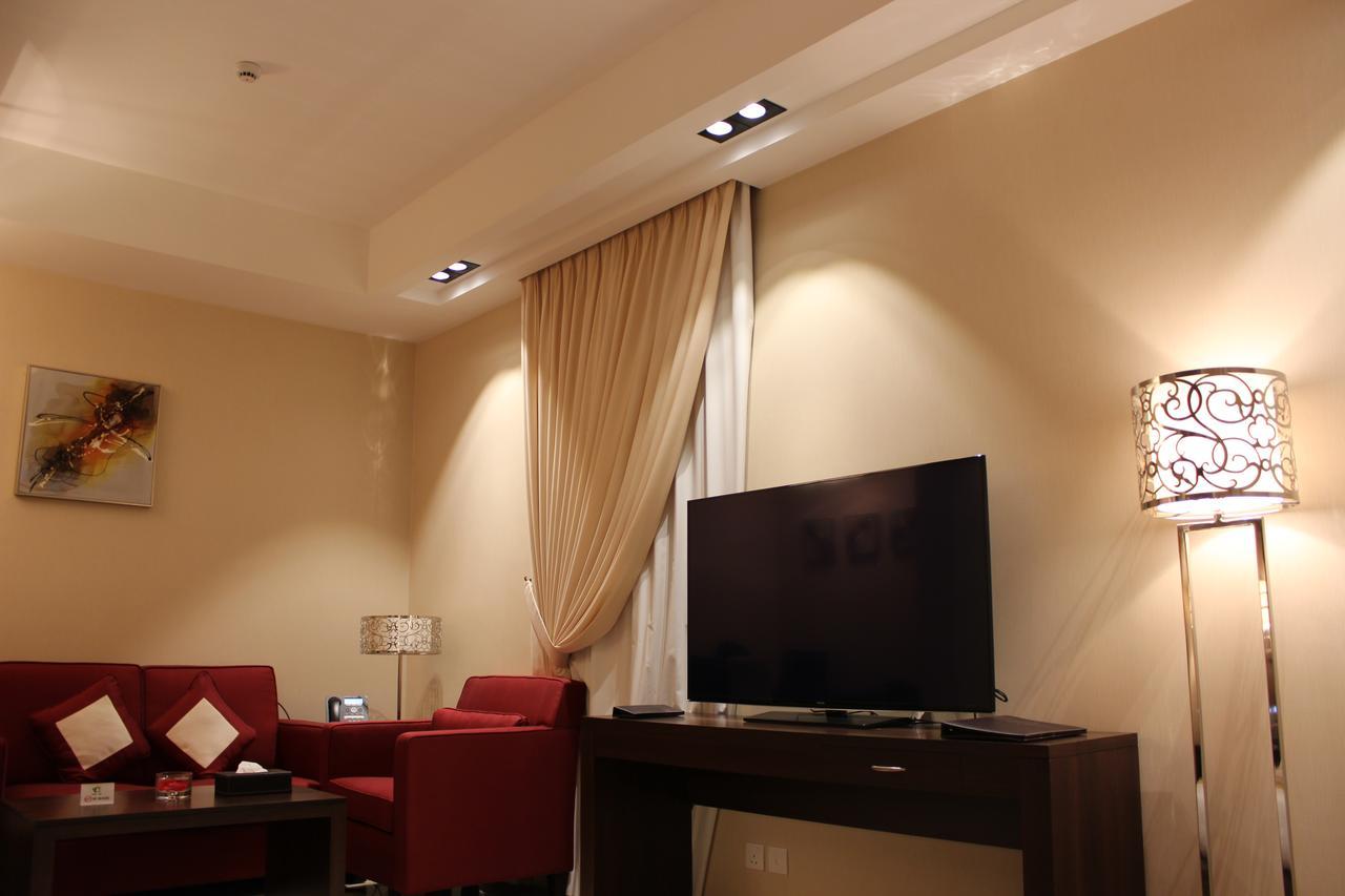 Home Inn Hotel Suites Khobar Bagian luar foto