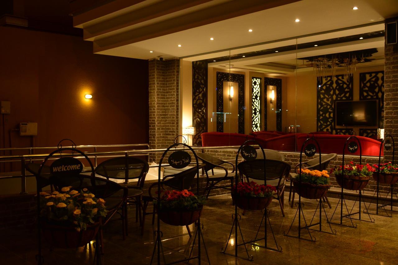 Home Inn Hotel Suites Khobar Bagian luar foto