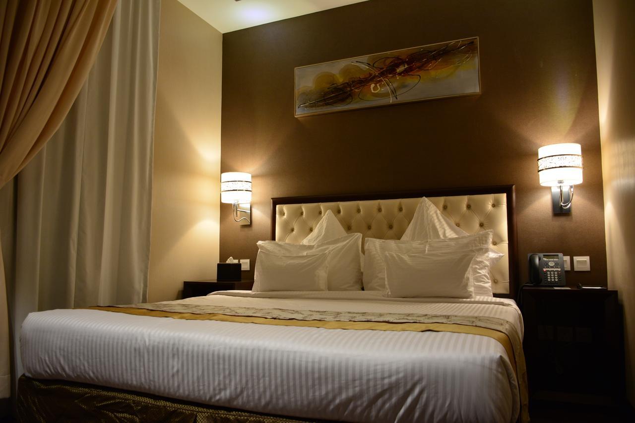 Home Inn Hotel Suites Khobar Bagian luar foto